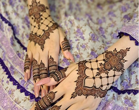 Beautiful Henna/Mehndi Art for Special Events